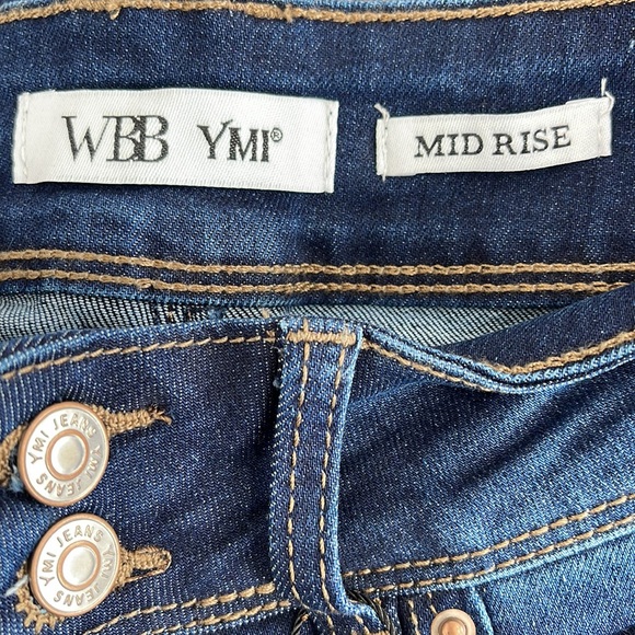 YMI size 3 Mid Rise - Picture 5 of 6